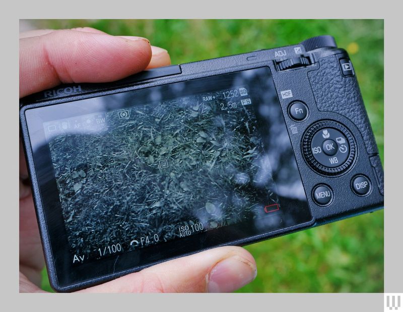 Ricoh GR III Macro Edition