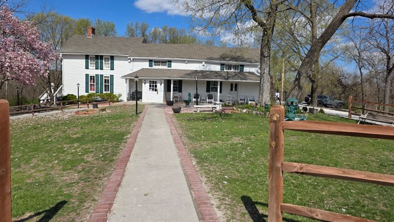 Stroud's Oak Ridge Manor – North Kansas City