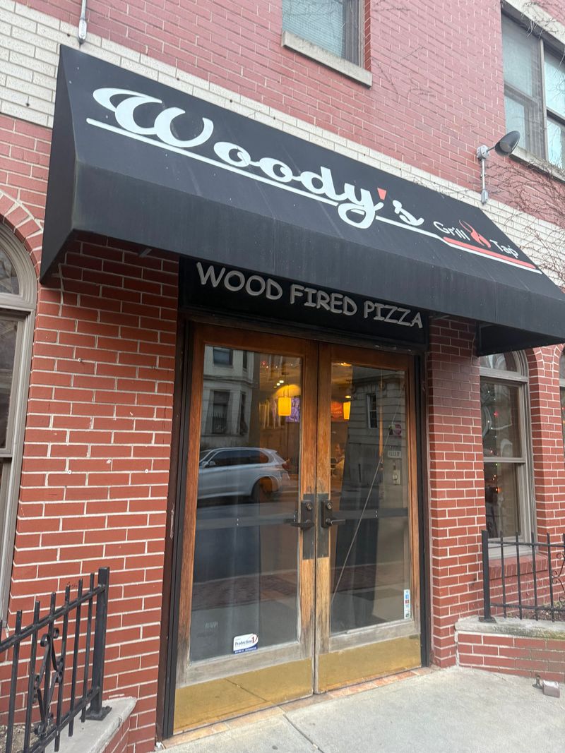 Woody's Grill & Tap – Wood-Fired Pizza Near Fenway