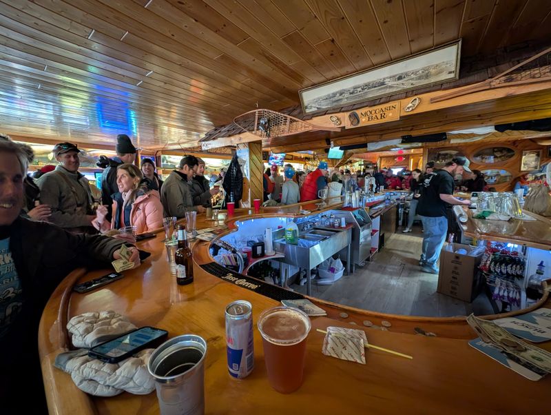 Moccasin Bar – Hayward, WI