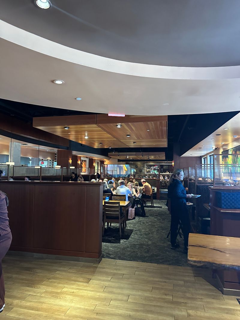 Clay Terrace Vibe and Setting