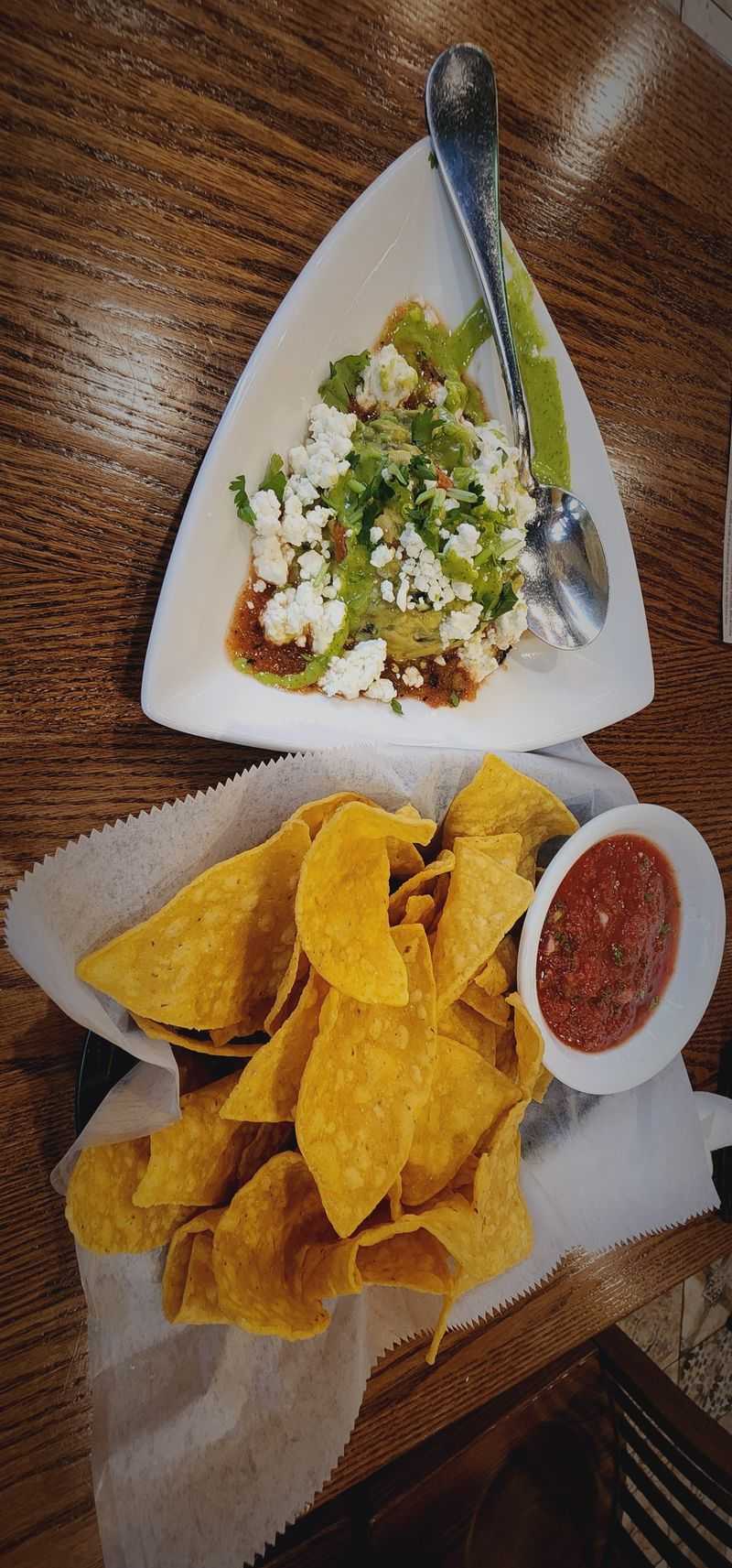 Signature Salsas and Fresh Chips