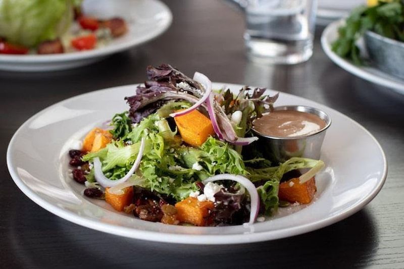 Fireside Restaurant – Detroit Lakes