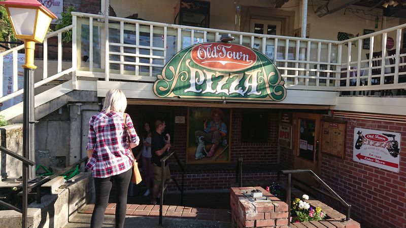 Old Town Pizza — Auburn