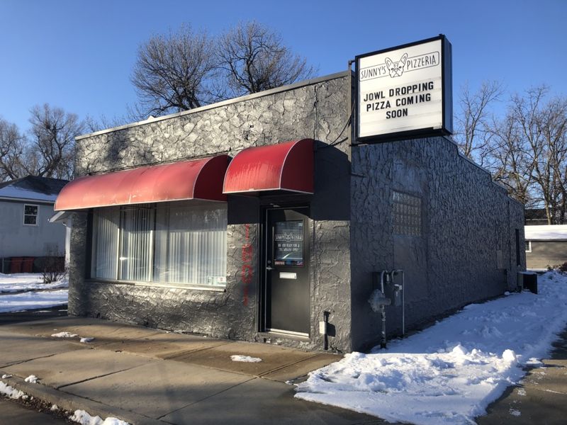Sunny's Pizzeria - Sioux Falls 