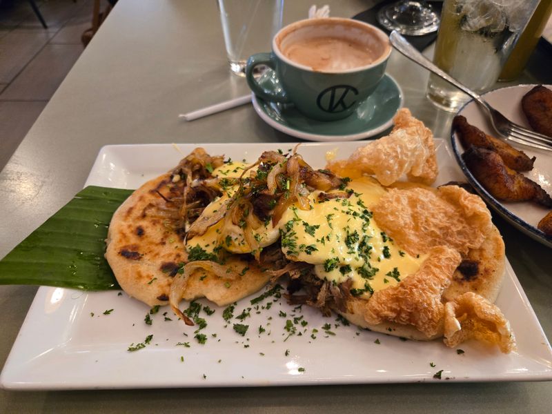 Shuco Guatemalan Hot Dog