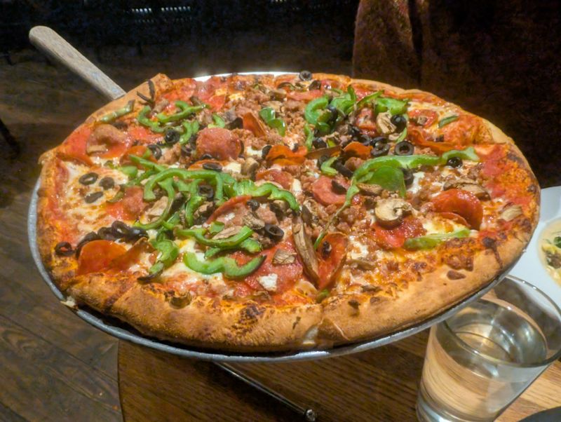 Perfect For Dates and Groups