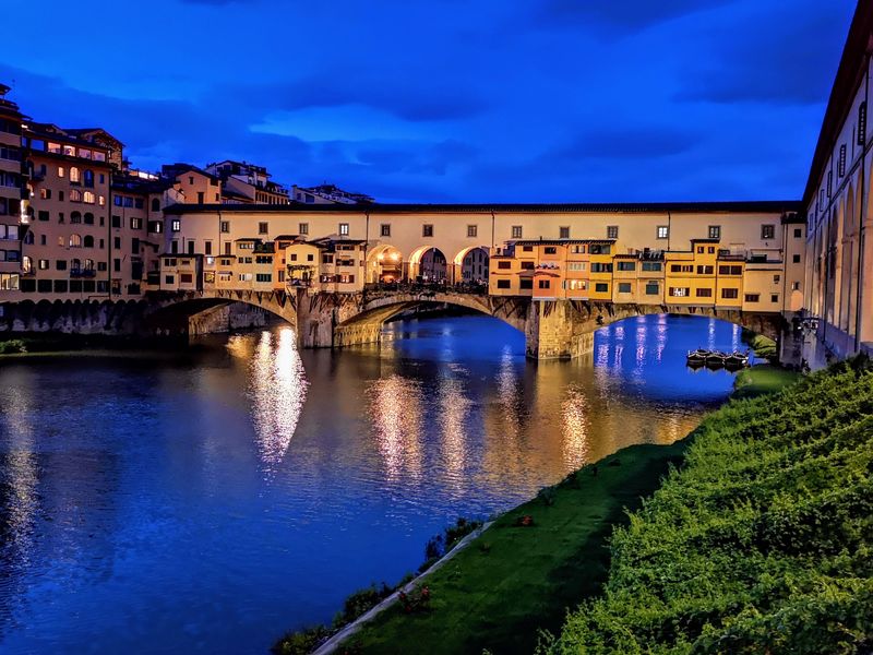 Ponte Vecchio – Florence, Italy