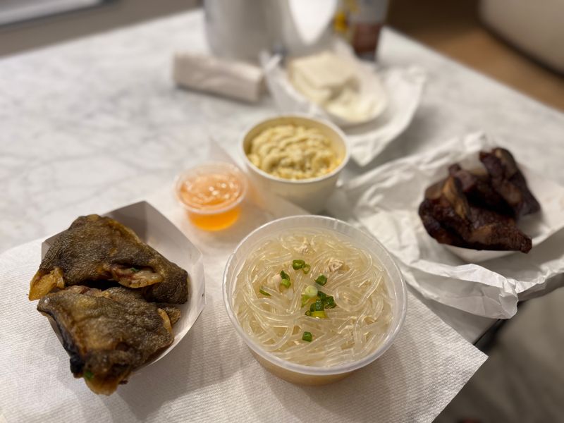 Helena’s Hawaiian Food — Kalihi
