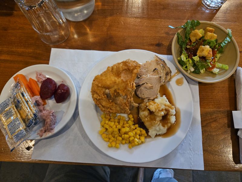 Homestyle Lunch Plates