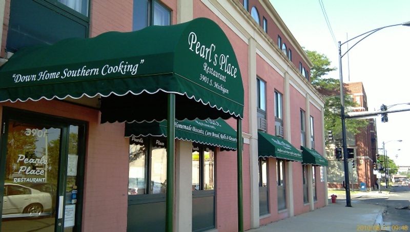Pearl's Place Restaurant – Chicago, IL