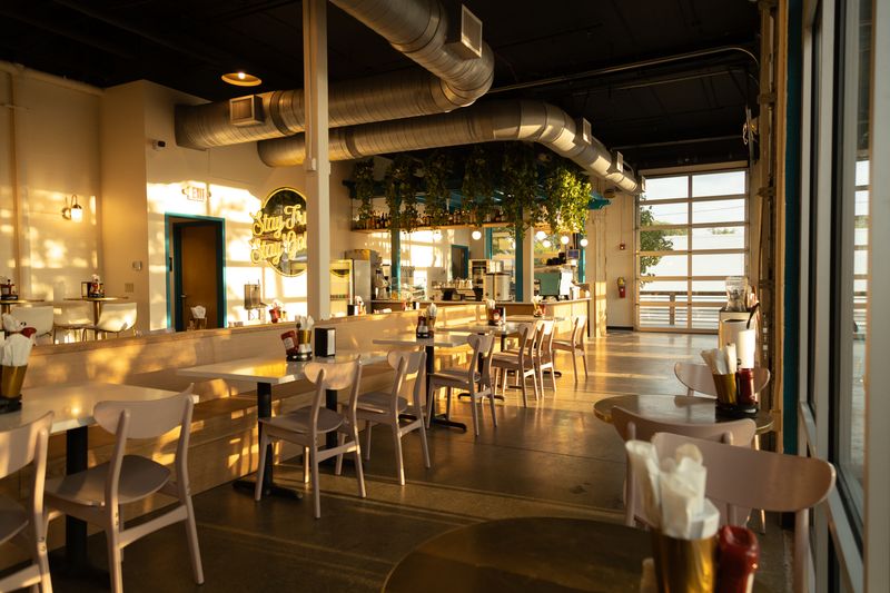 Stay Golden Restaurant & Coffee Co.