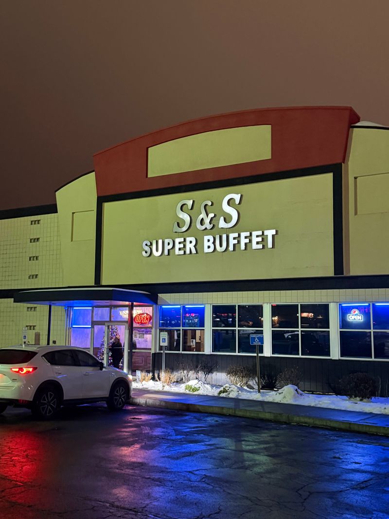 S & S Buffet — Erie, PA