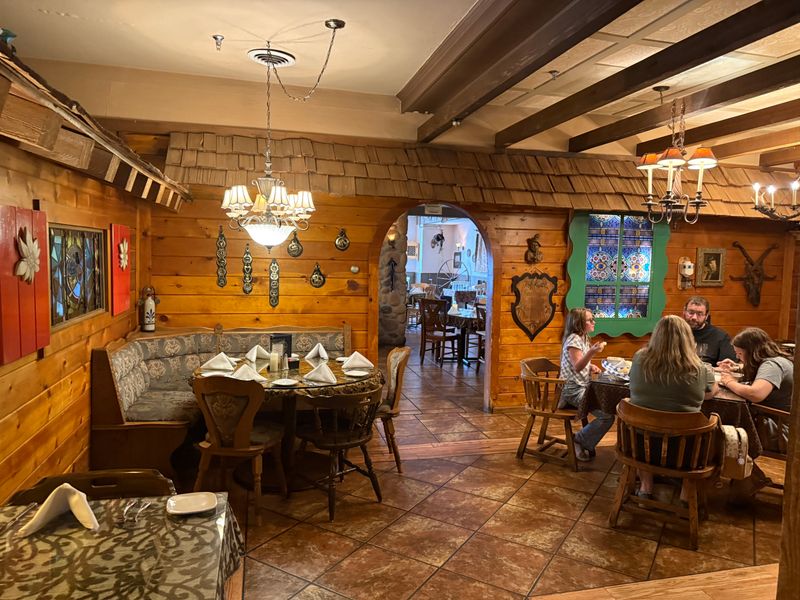 Kid-Friendly Plates and Family Dining