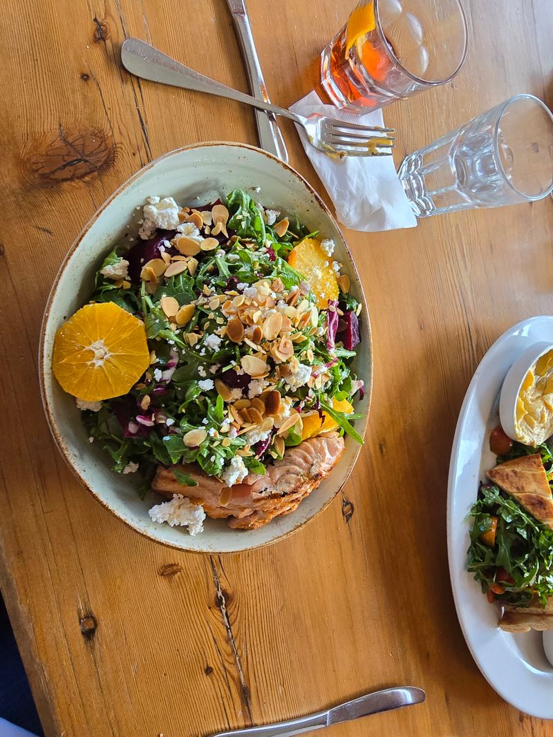 Vegetarian and Lighter Options