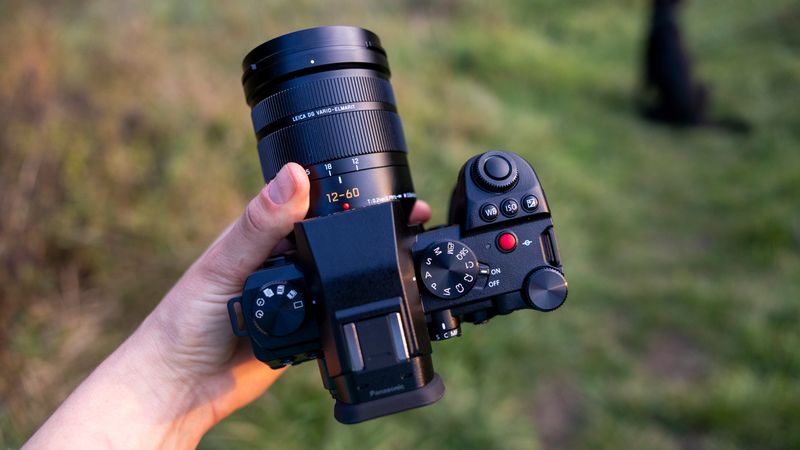Panasonic Lumix G9 II with Leica 12-60mm