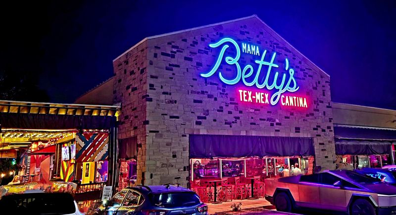 Mama Betty's Tex‑Mex y Cantina