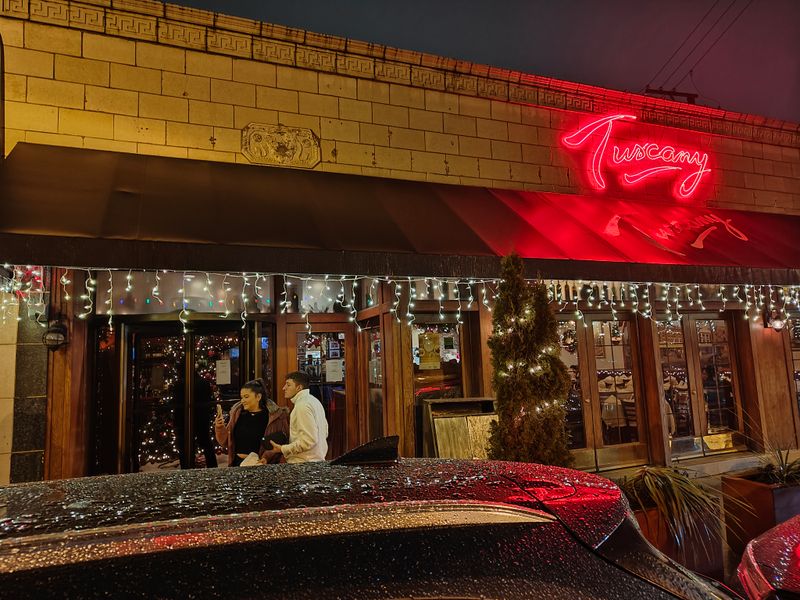 Tuscany Taylor (Tuscany on Taylor Street) – Little Italy's Northern Italian Standby