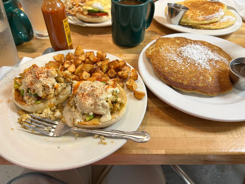 Lazy Day Cafe – Millcreek