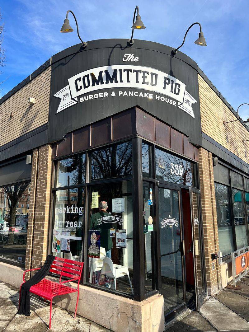 The Committed Pig – Summit