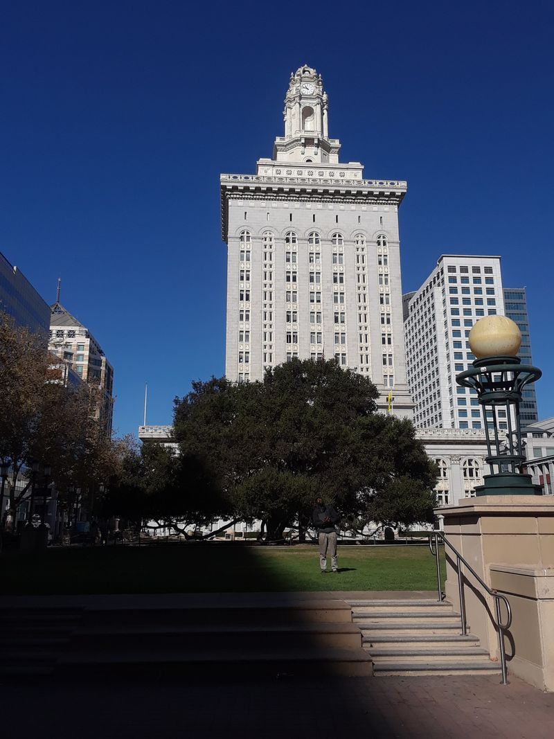 Oakland/Berkeley/Alameda County, California — 9,450 Homeless Individuals