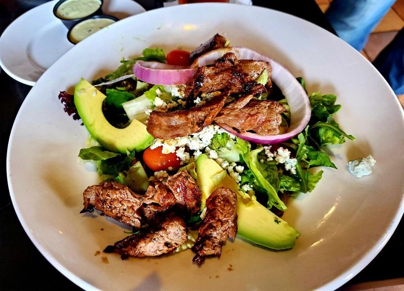 Salads That Actually Satisfy