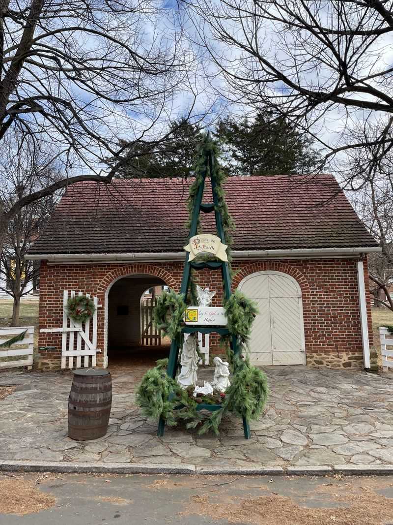 Salem, North Carolina — Salem Square