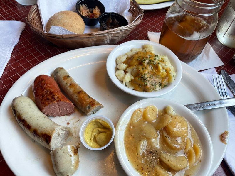 Bratwurst Plate