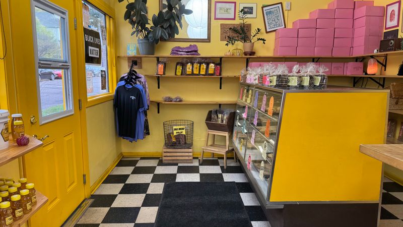 Positively 3rd Street Bakery – Duluth