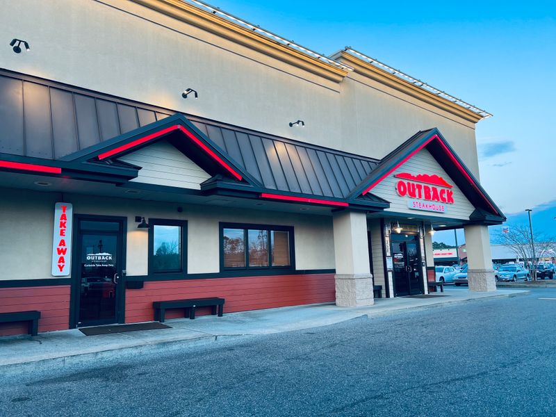 Outback Steakhouse (D'Iberville)