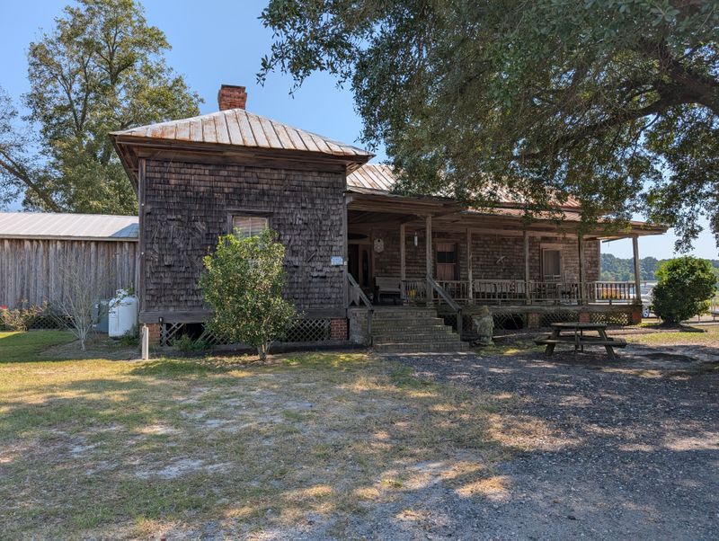 Sweatman's BBQ (Holly Hill) - Hash & Rice Heaven