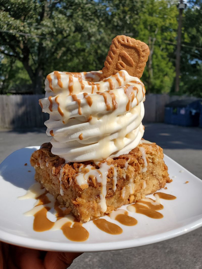 Caramel Apple Crumble