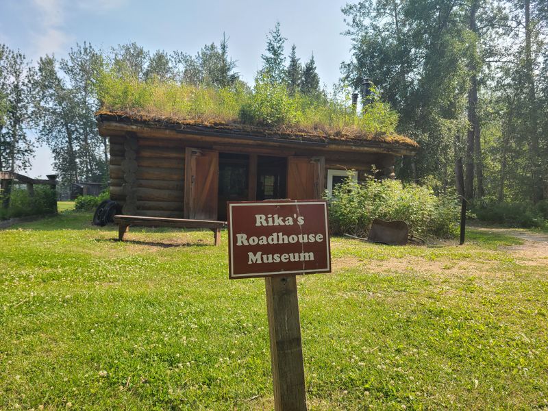 Pairing the loaf with local stories