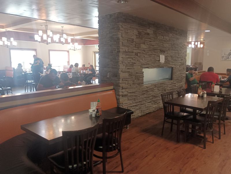 Ambiance And Seating