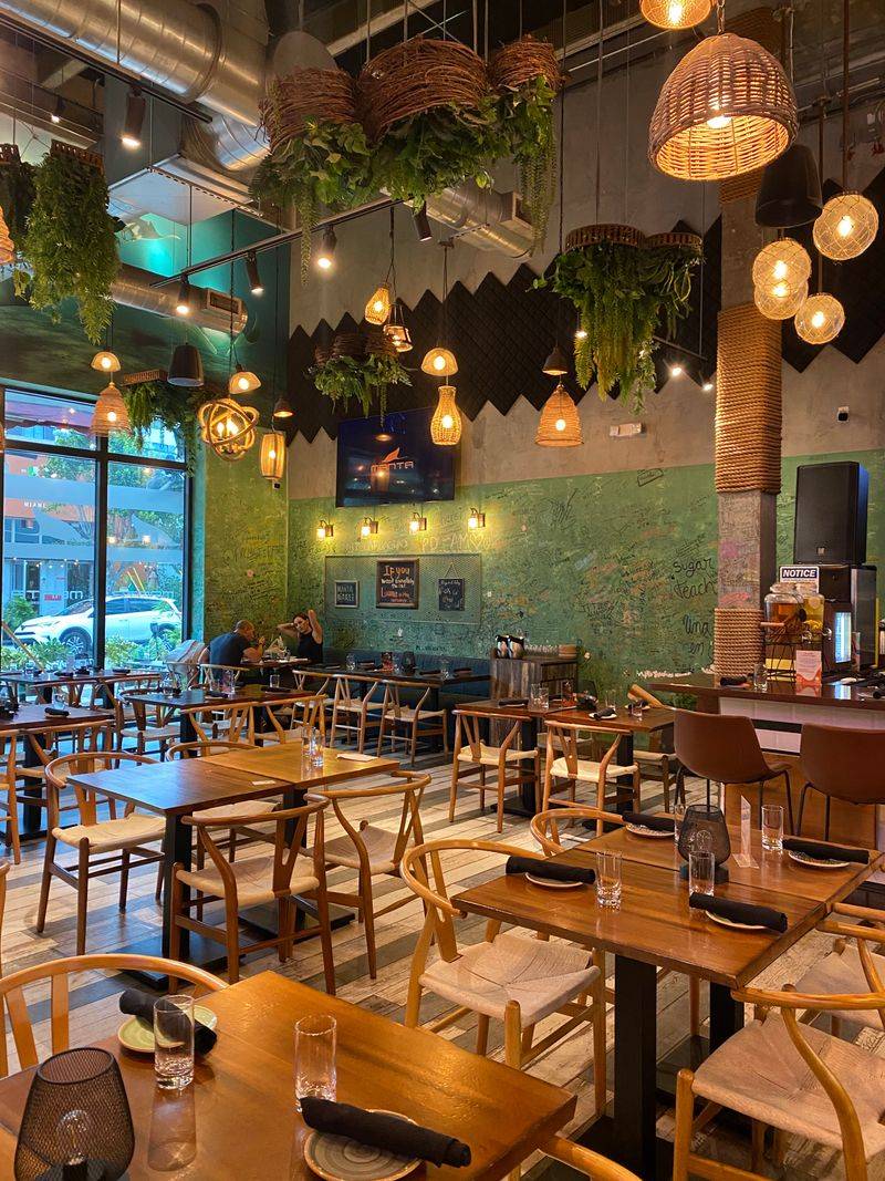 Ambience: Wynwood Energy Meets Ease