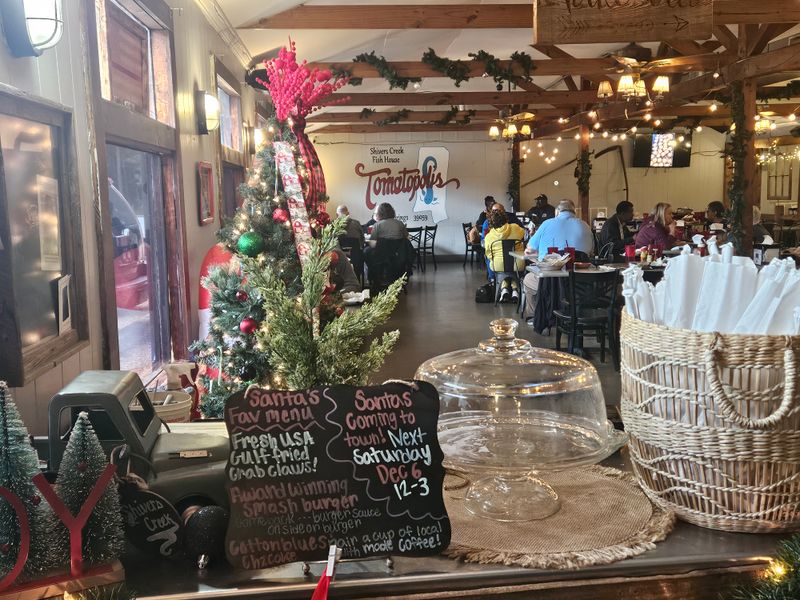 Shivers Creek Catfish House (Crystal Springs) – Crystal Springs