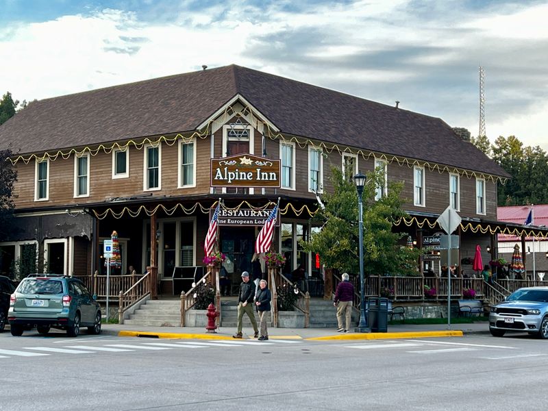 Alpine Inn