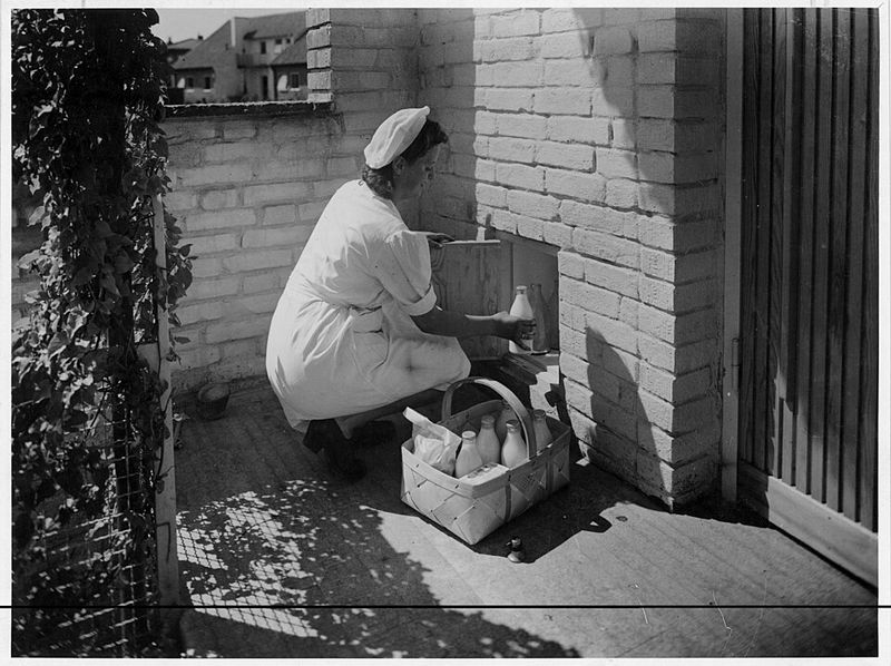 Milk delivery in glass bottles