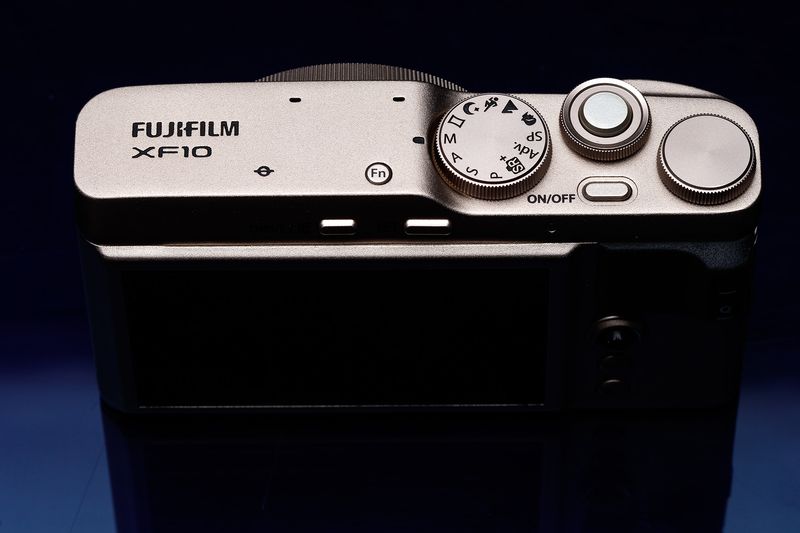Fujifilm XF10