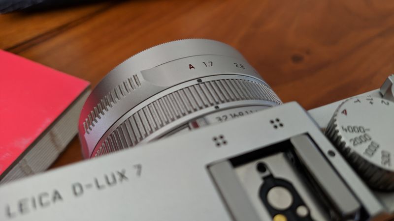 Leica D-Lux 7