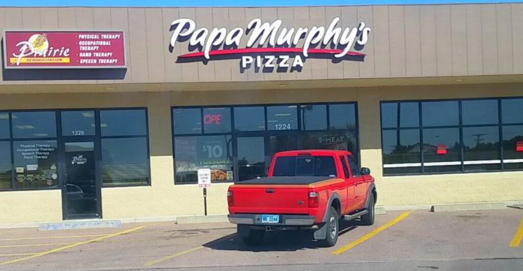 South Dakota’s 15 Highest-Rated Pizza Places, According to Customer Reviews