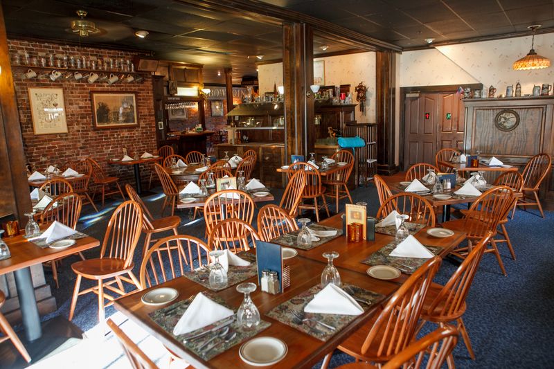 Cozy Tavern Vibes on Maine Street