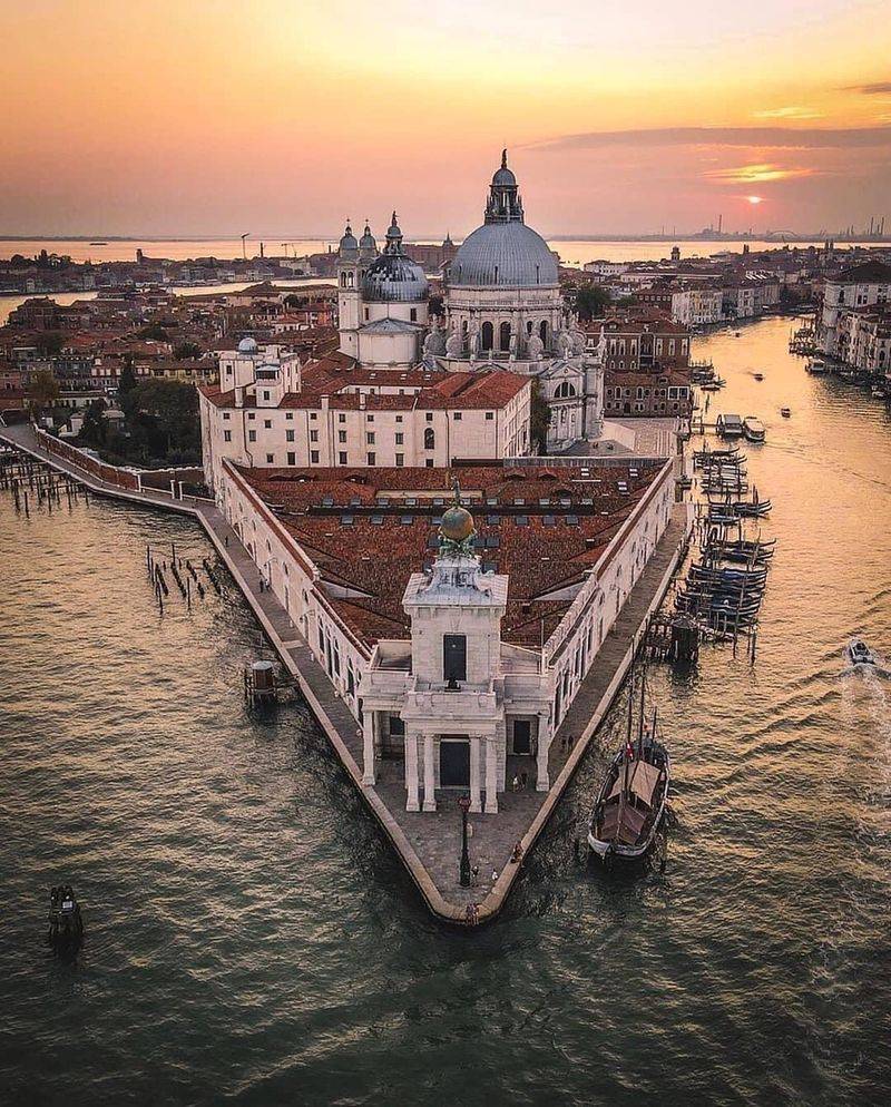 Italy – Venice Is Basically Testing a Paywall for Day Trippers