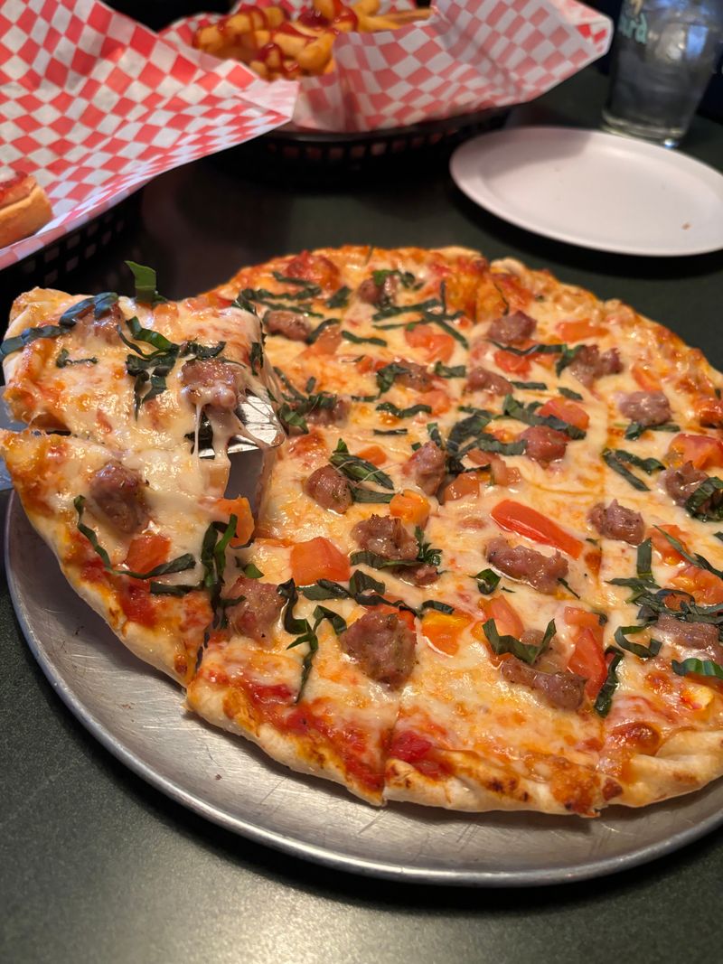 Tavern Style Pizza Still Tempts