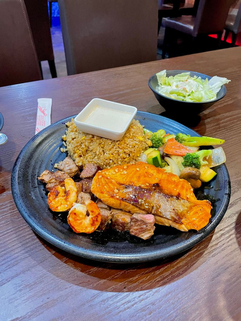 Seafood Picks: Shrimp, Scallops, and Salmon