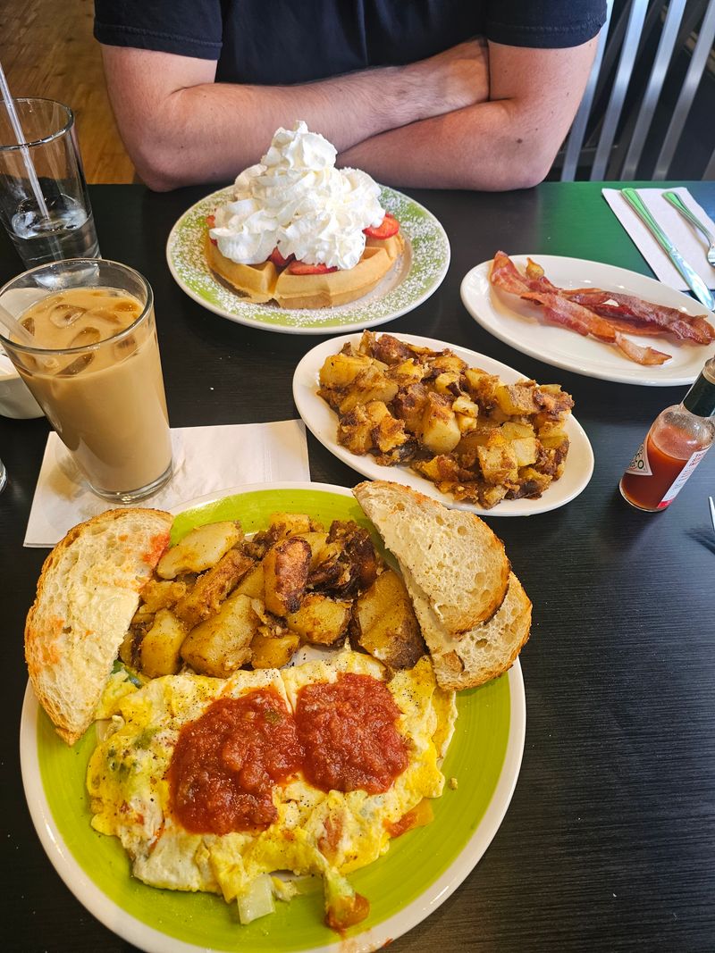 Build-Your-Own Omelet