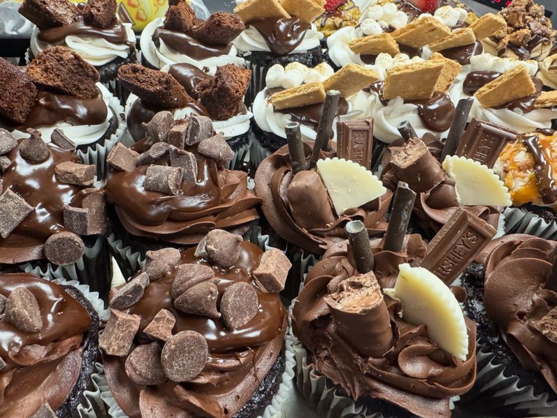 The Fat Apple Bakery - Bridgeport