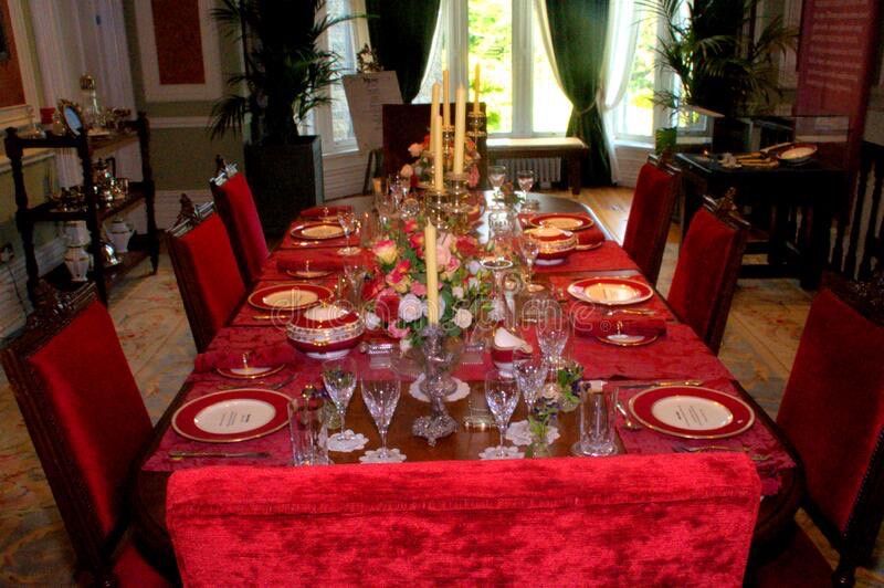 Setting the Good China