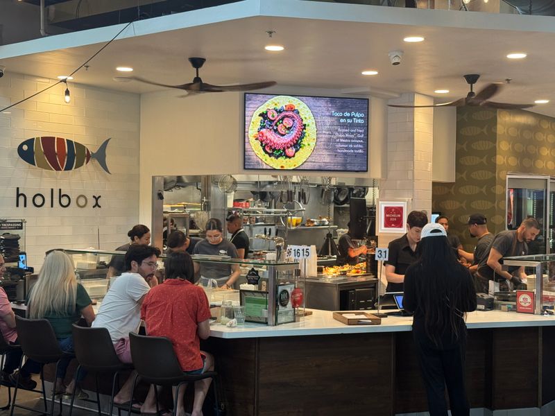 Holbox (Mercado La Paloma, Historic South Central)