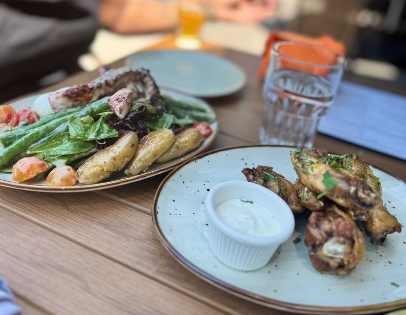 Chicken Wings With a French Wink